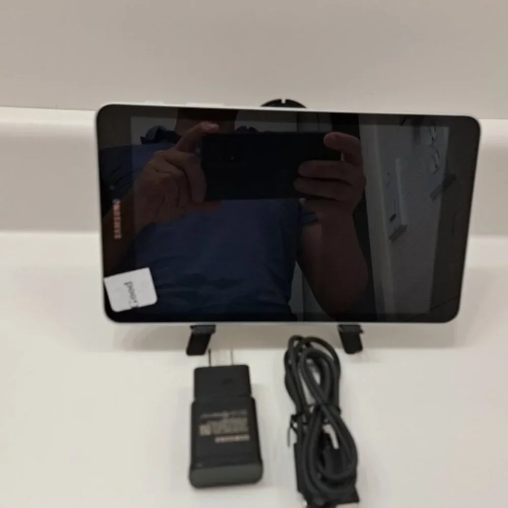Samsung Galaxy Tab A SM-T380 16 GB Android 9 Silver WiFi Only Tablet